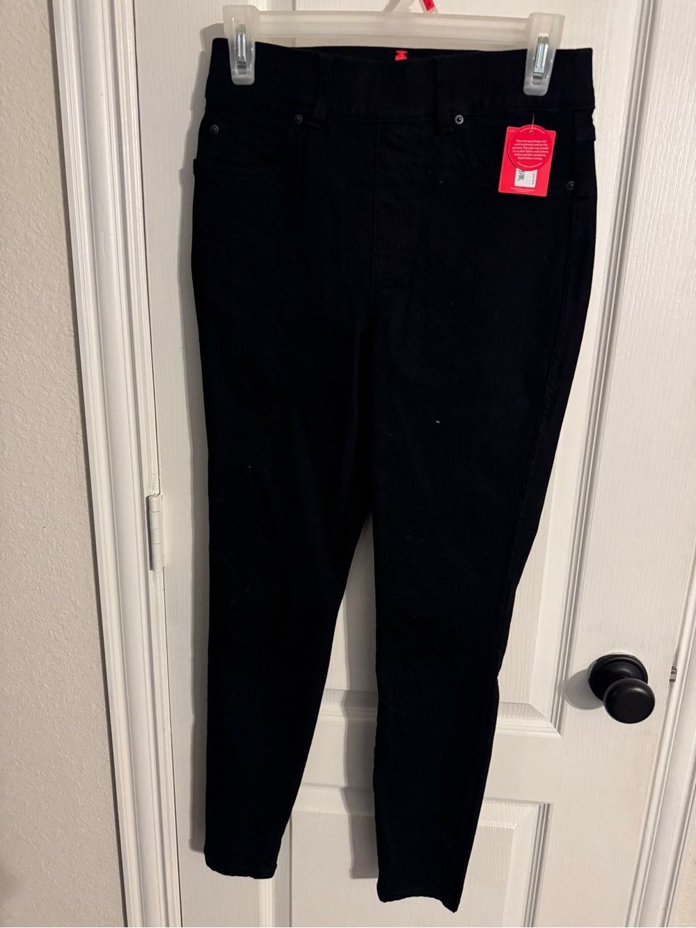 SPANX Black Skinny Jeans with Red Tag